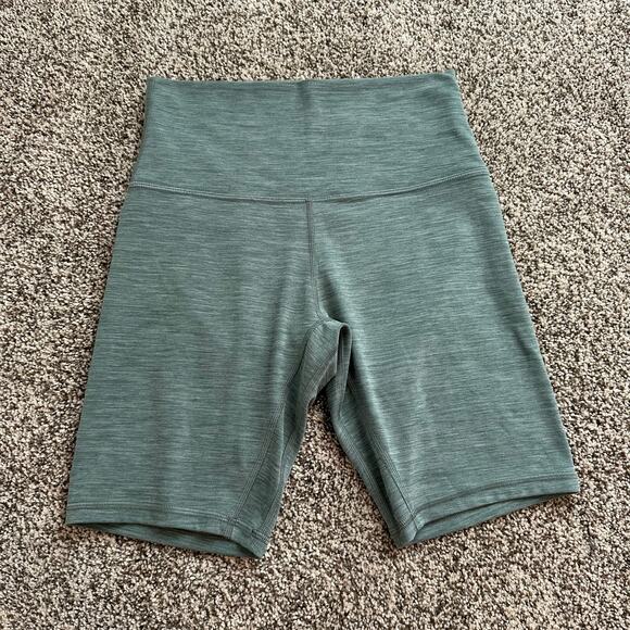 Lululemon heather sage green biker shorts size 6 - Picture 2 of 8